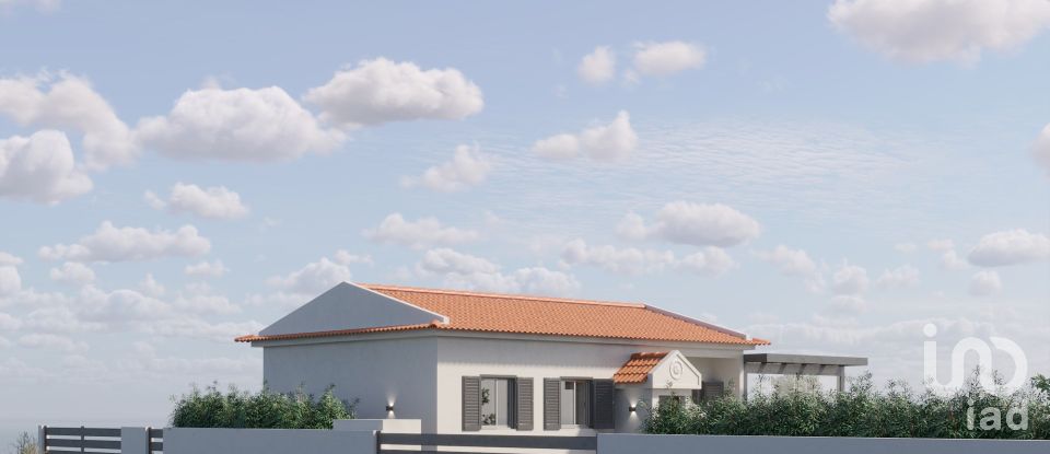 Casa tradicional T3 em Lourinhã e Atalaia de 109 m²