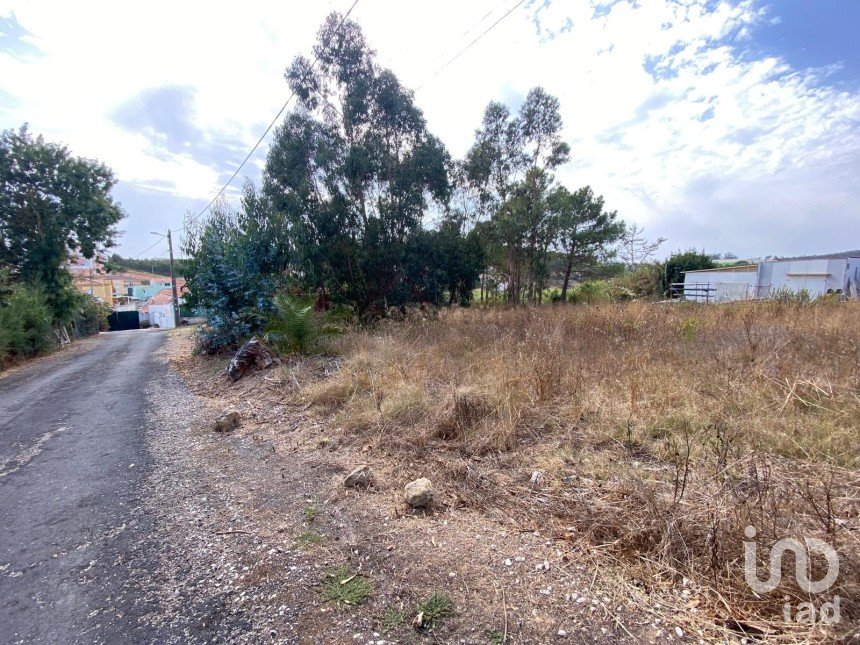 Terrain à bâtir à Santa Maria, São Pedro E Matacães de 640 m²