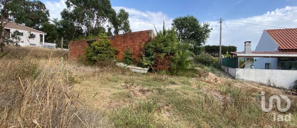 Terrain à bâtir à Santa Maria, São Pedro E Matacães de 640 m²