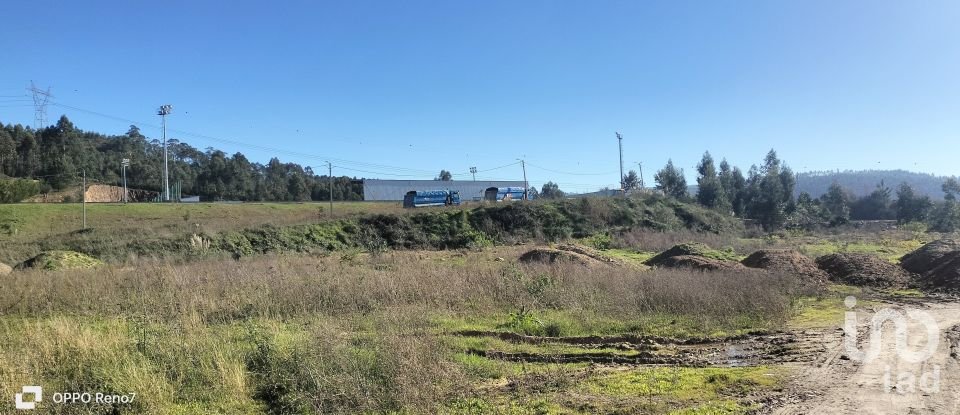 Terrain à bâtir à Gandra de 14 000 m²