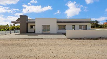 Maison T4 à Lourinhã e Atalaia de 451 m²