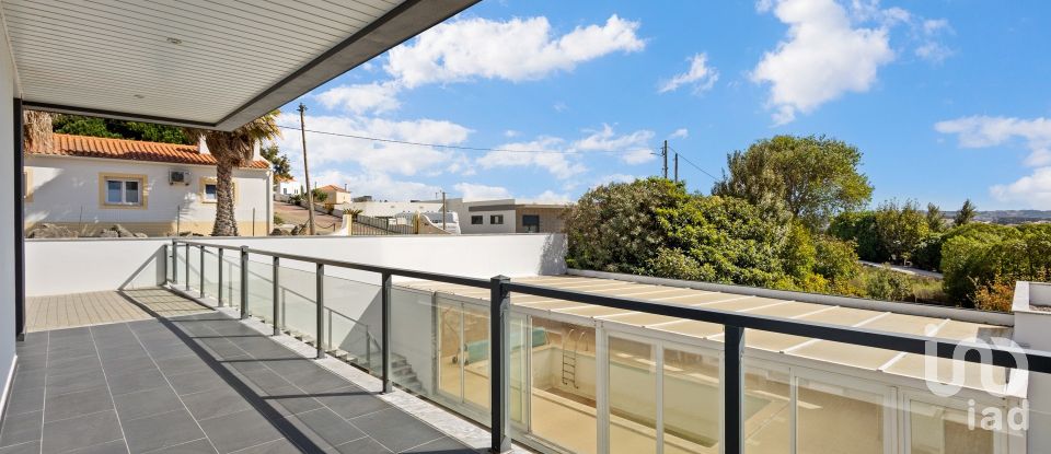 Moradia T4 em Lourinhã e Atalaia de 451 m²