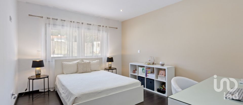 Moradia T4 em Lourinhã e Atalaia de 451 m²