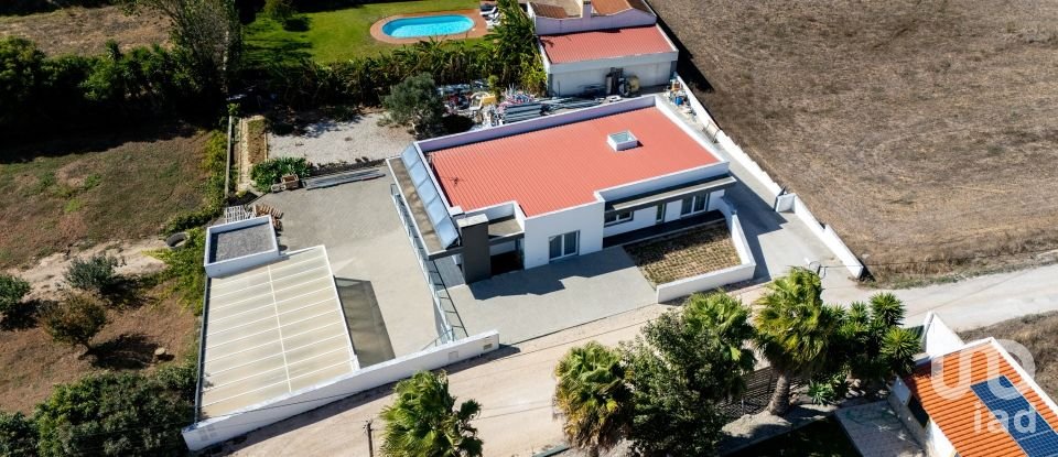 Moradia T4 em Lourinhã e Atalaia de 451 m²