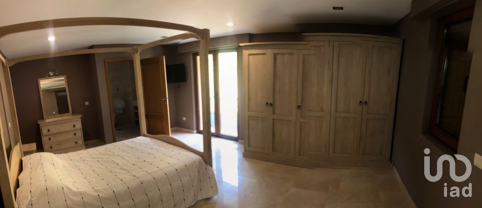 Moradia T5 em Campelo e Ovil de 1 240 m²