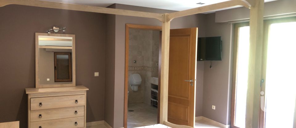 Moradia T5 em Campelo e Ovil de 1 240 m²