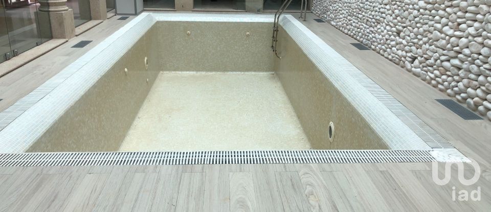 Moradia T5 em Campelo e Ovil de 1 240 m²