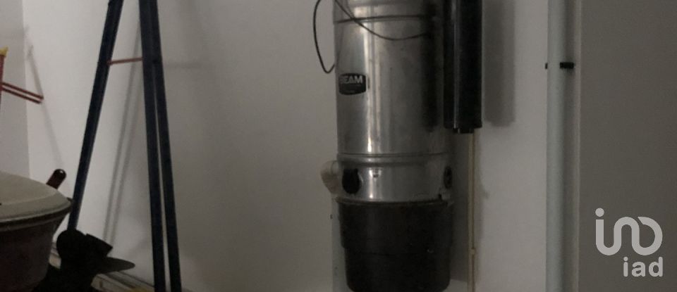 Moradia T5 em Campelo e Ovil de 1 240 m²