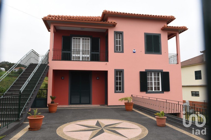 Moradia T2 em Santana de 152 m²