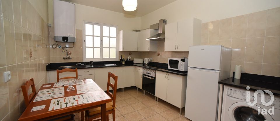 Moradia T2 em Santana de 152 m²