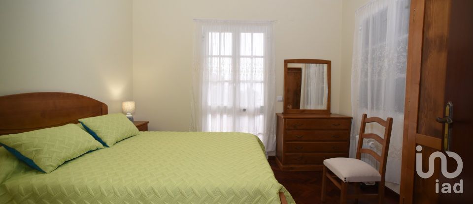 Moradia T2 em Santana de 152 m²