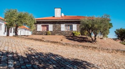 Ferme T4 à Meirinhos de 150 m²