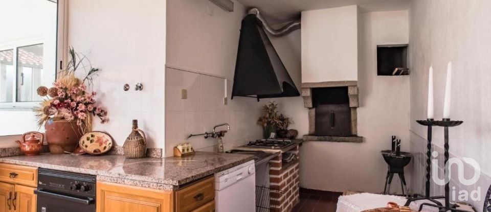 Quinta T4 em Meirinhos de 150 m²