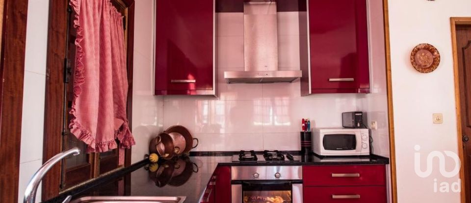 Quinta T4 em Meirinhos de 150 m²