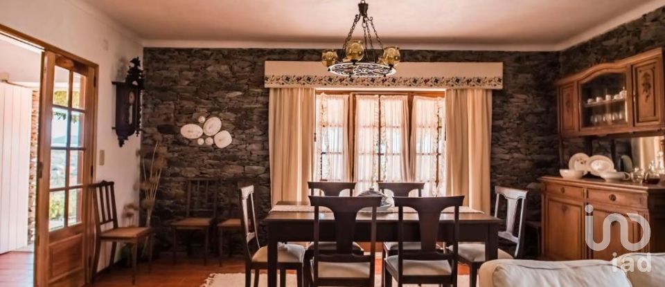 Quinta T4 em Meirinhos de 150 m²