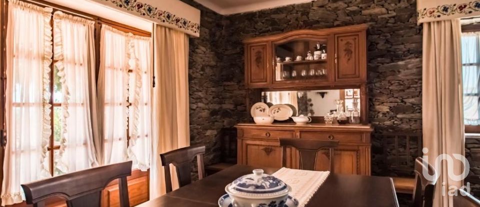 Quinta T4 em Meirinhos de 150 m²