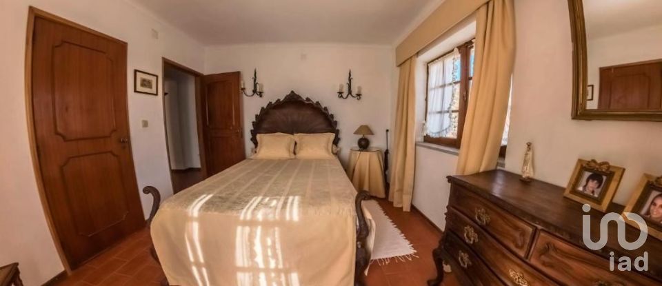 Quinta T4 em Meirinhos de 150 m²