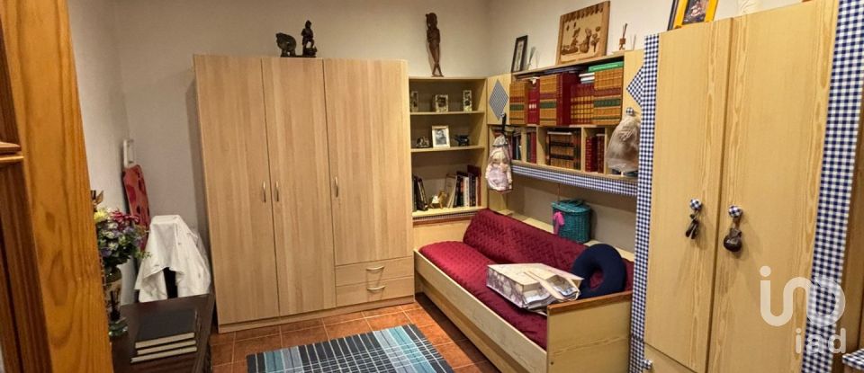 House T4 in Seixal, Arrentela e Aldeia de Paio Pires of 130 m²