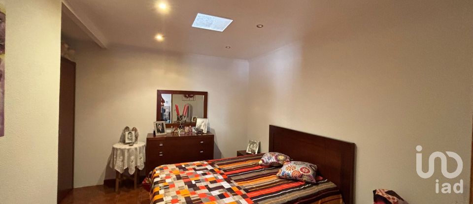 House T4 in Seixal, Arrentela e Aldeia de Paio Pires of 130 m²