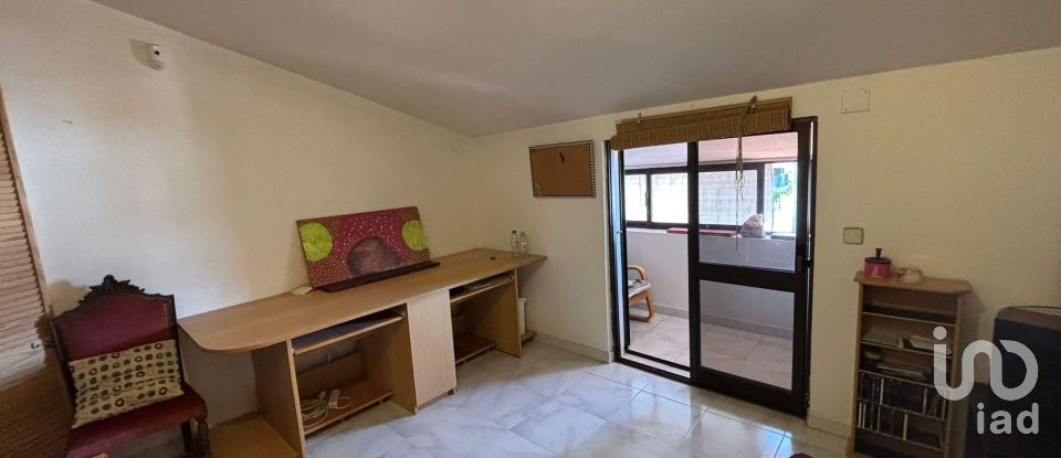 House T4 in Seixal, Arrentela e Aldeia de Paio Pires of 130 m²