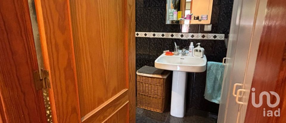 House T4 in Seixal, Arrentela e Aldeia de Paio Pires of 130 m²