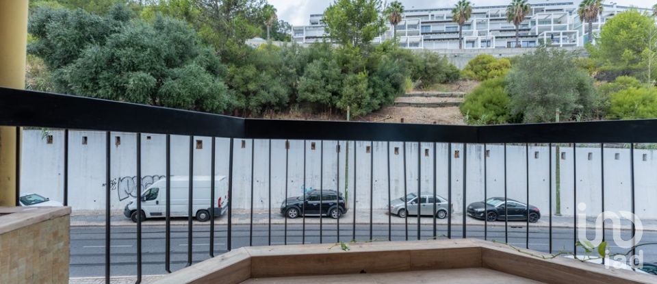 Appartement T2 à Algés, Linda-a-Velha e Cruz Quebrada-Dafundo de 105 m²