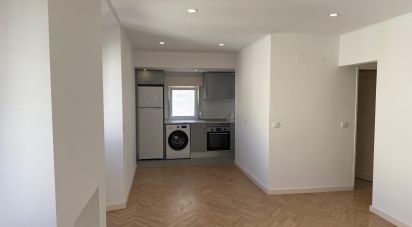 Appartement T2 à Santo António de 56 m²