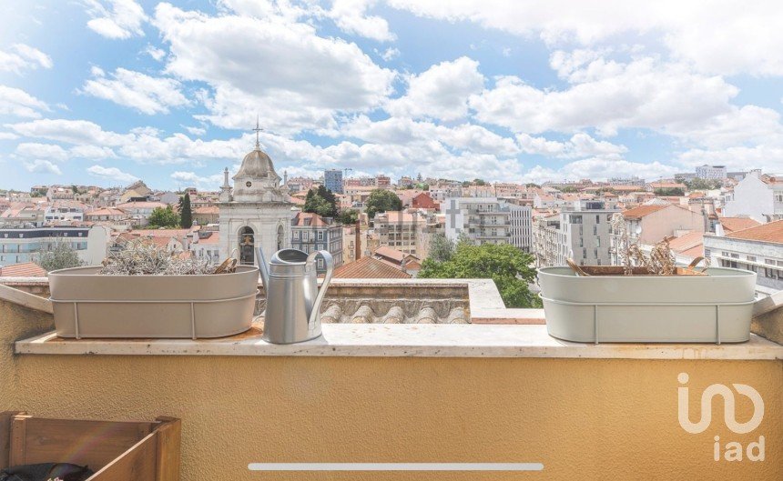 Apartamento T3 em Arroios de 116 m²