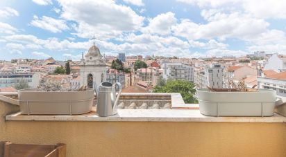 Apartment T3 in Arroios of 116 m²