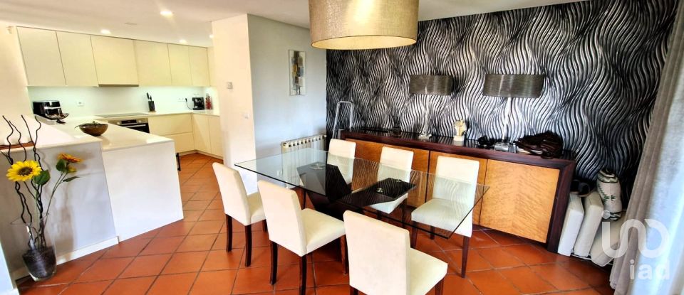 Maison T4 à Castelo do Neiva de 245 m²