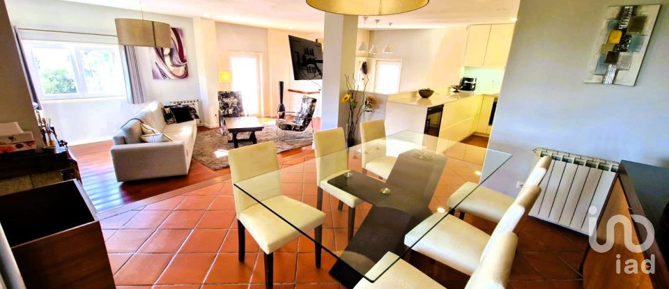 Maison T4 à Castelo do Neiva de 245 m²