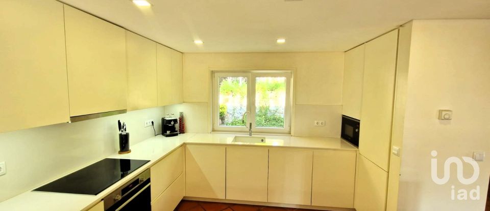 Maison T4 à Castelo do Neiva de 245 m²