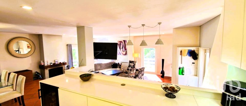 Maison T4 à Castelo do Neiva de 245 m²