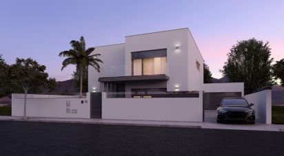 House T4 in Nossa Senhora de Fátima of 217 m²