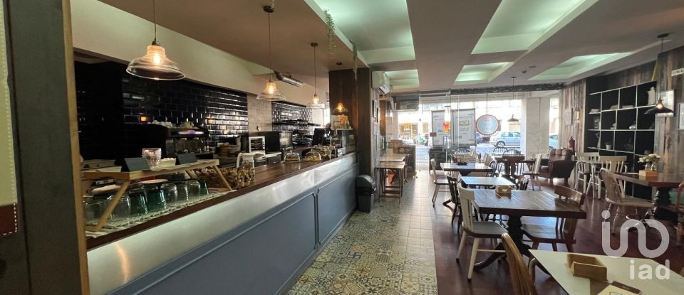 Shop / premises commercial in Cedofeita, Santo Ildefonso, Sé, Miragaia, São Nicolau e Vitória of 100 m²