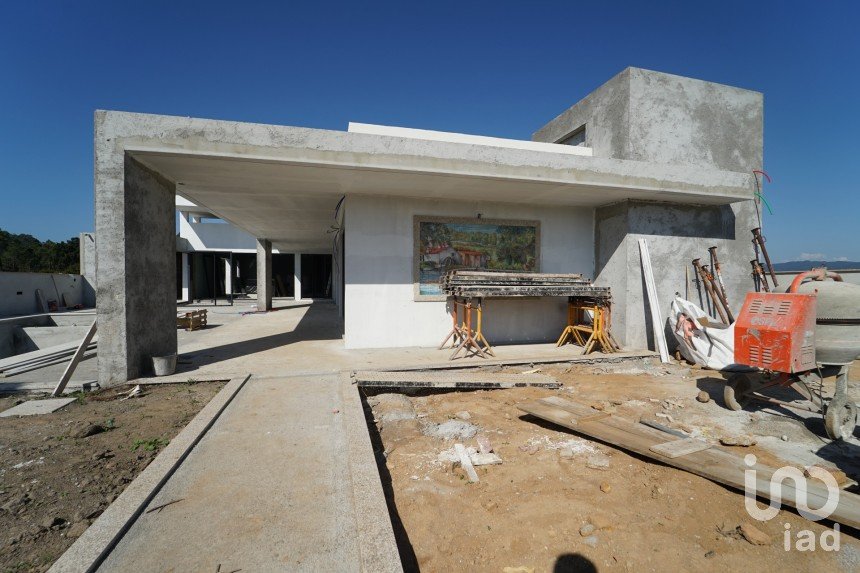 House T4 in Antas of 411 m²