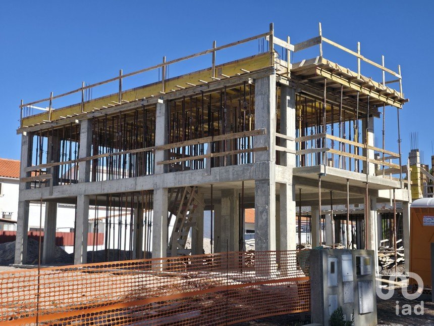 Moradia T3 em Sesimbra (Castelo) de 170 m²