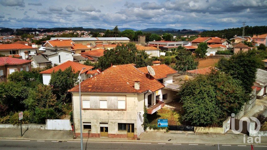 House T8 in Bougado (São Martinho e Santiago) of 270 m²