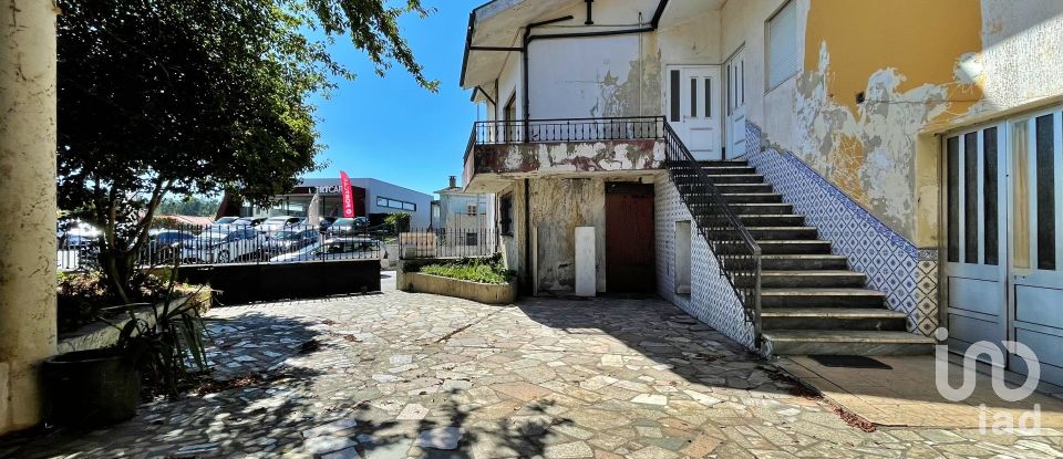 House T8 in Bougado (São Martinho e Santiago) of 270 m²