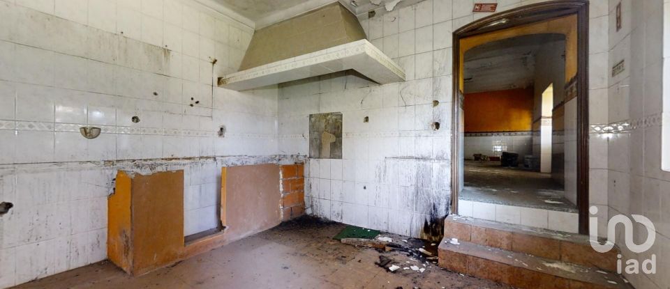 House T8 in Bougado (São Martinho e Santiago) of 270 m²