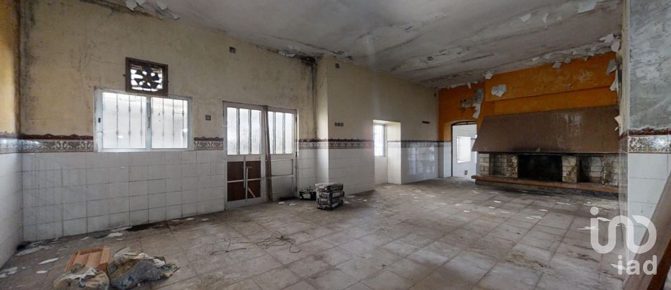 House T8 in Bougado (São Martinho e Santiago) of 270 m²