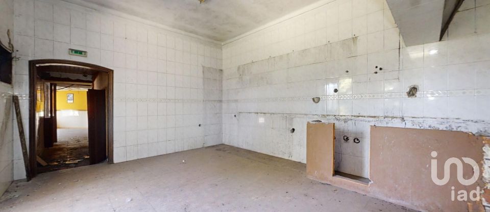 House T8 in Bougado (São Martinho e Santiago) of 270 m²