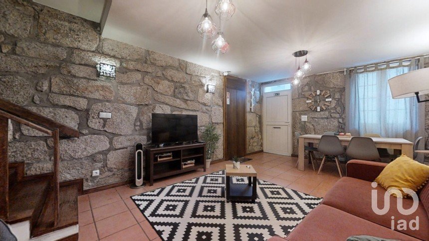 House T3 in São João de Loure e Frossos of 85 m²