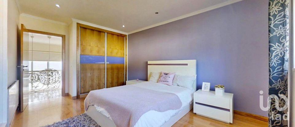 Moradia T4 em Recezinhos (São Mamede) de 435 m²