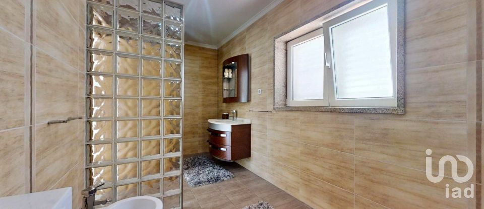 Moradia T4 em Recezinhos (São Mamede) de 435 m²