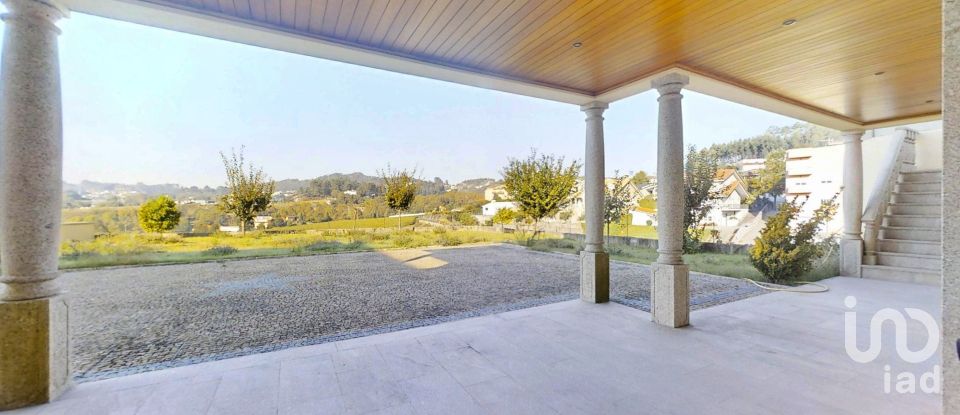 Moradia T4 em Recezinhos (São Mamede) de 435 m²