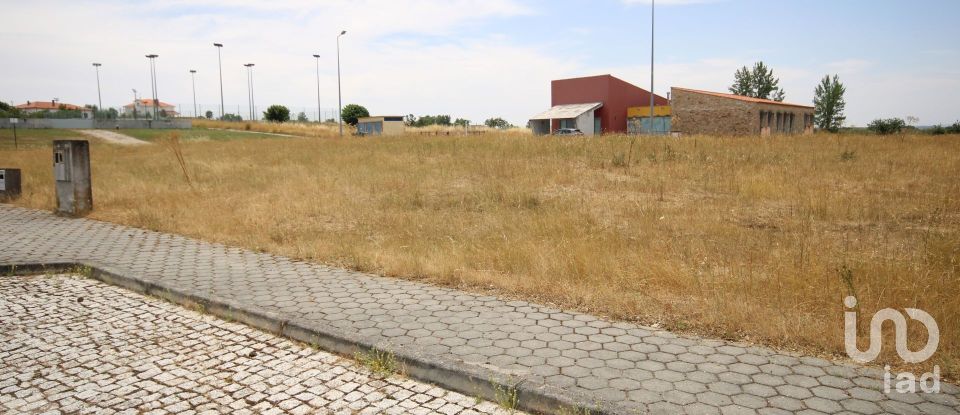 Land in Almeida of 562 m²