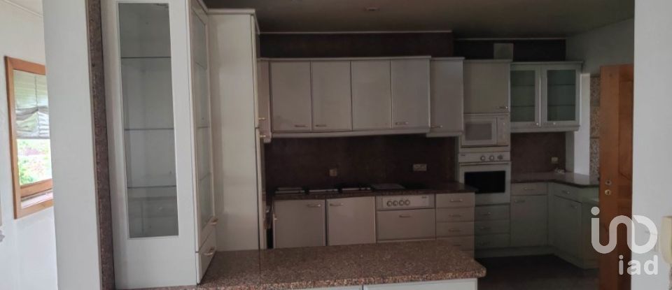 Moradia T4 em Azurém de 759 m²