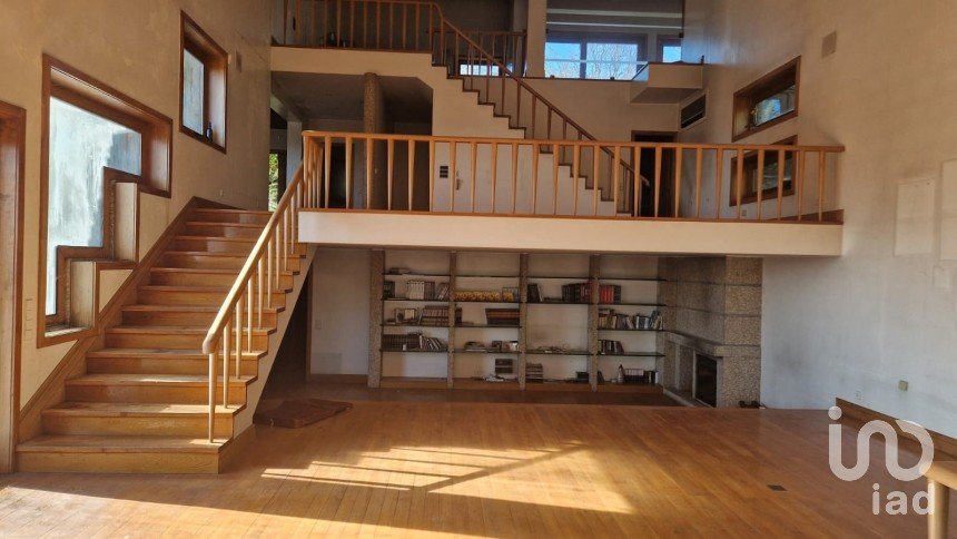 Moradia T4 em Azurém de 759 m²