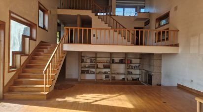 Maison T4 à Azurém de 759 m²